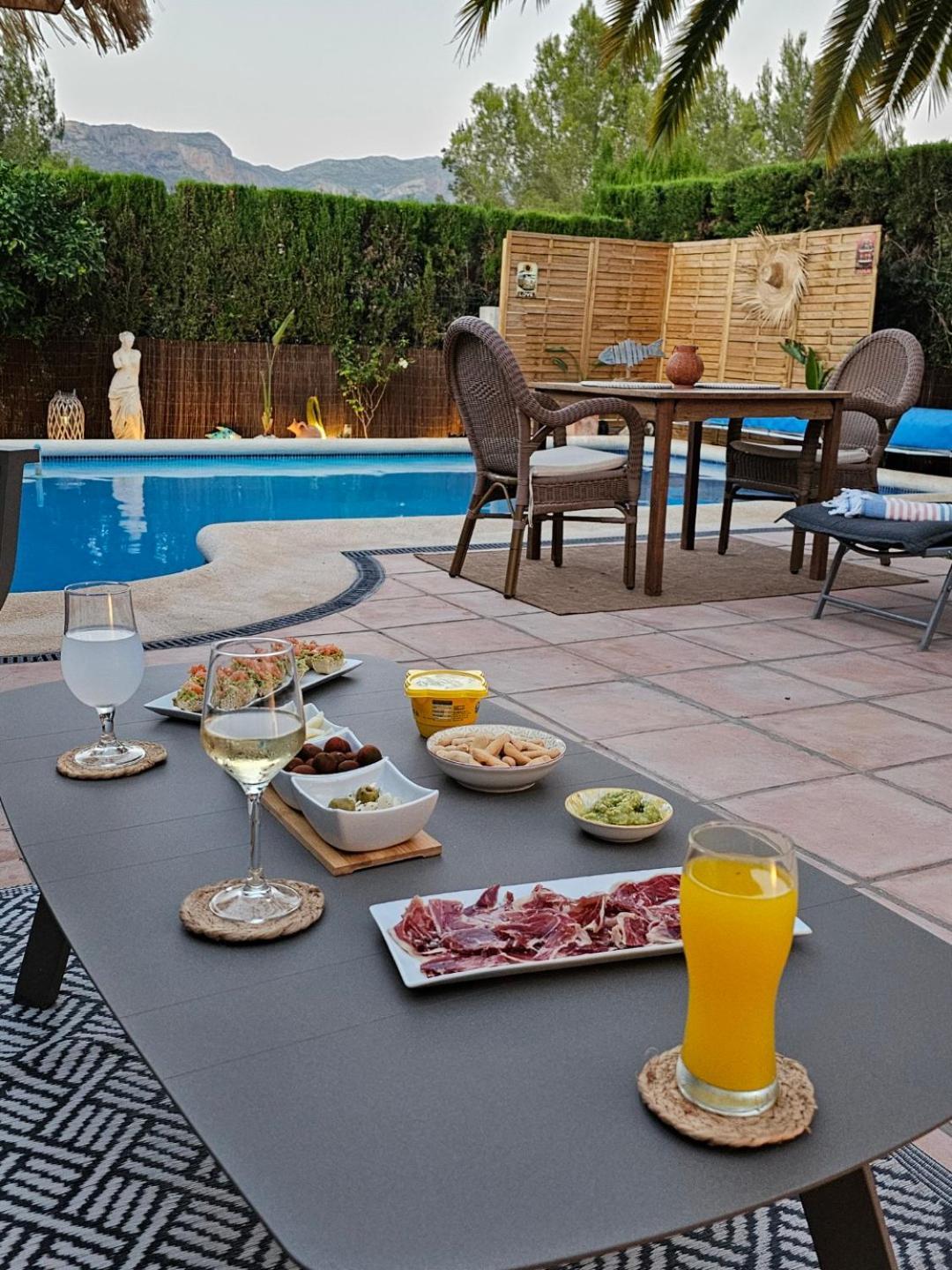 Maison Cosy Au Pied Du Golf Avec Piscine Privee Muntanya la Sella Exterior foto